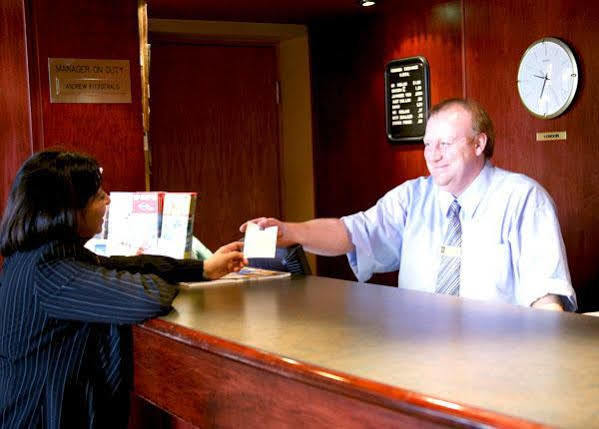 Quality Hotel Downtown-Inn At False Creek Vancouver Ngoại thất bức ảnh