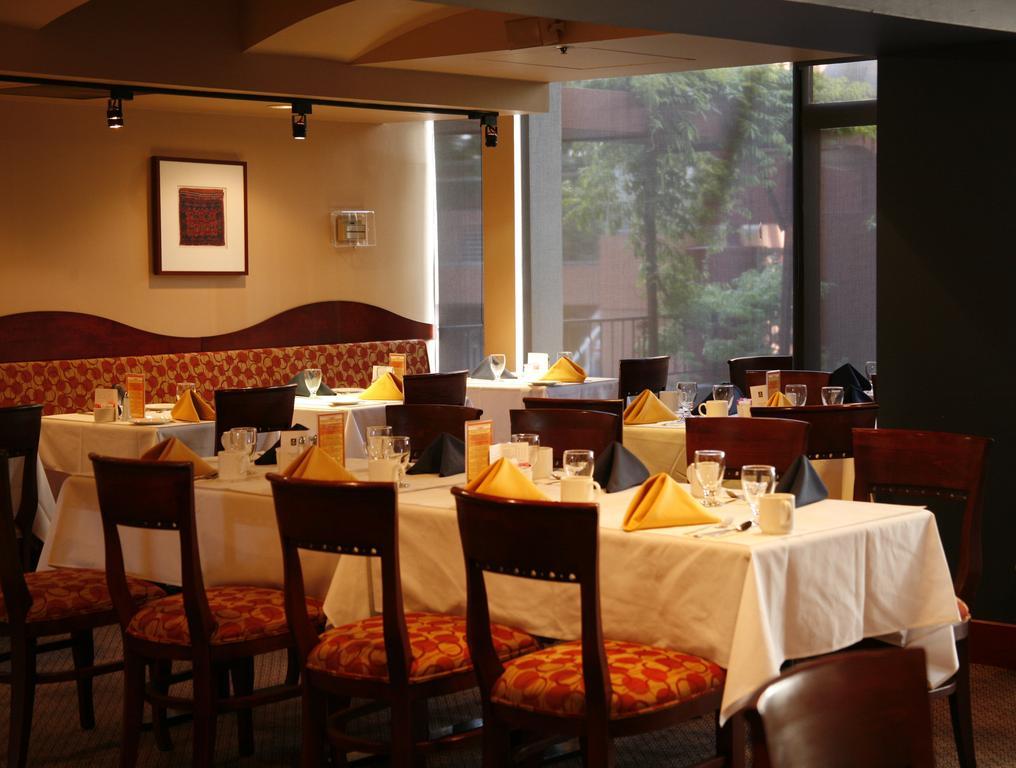 Quality Hotel Downtown-Inn At False Creek Vancouver Ngoại thất bức ảnh